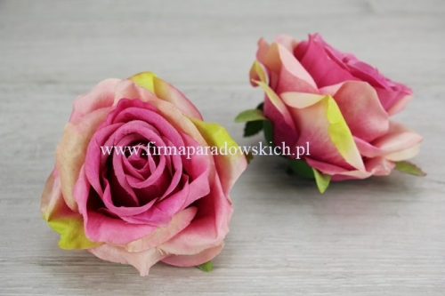 róża otwarty pączek 12szt  odc różowy/zielony/krem  (LY003)