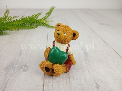 siedzący miś On z serduszkiem 1szt karmel/zieleń (24PR063/B)