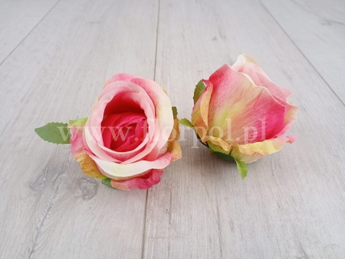 cieniowany pączek róży 12szt odc.różu/krem/zieleń (T137-23-0608)