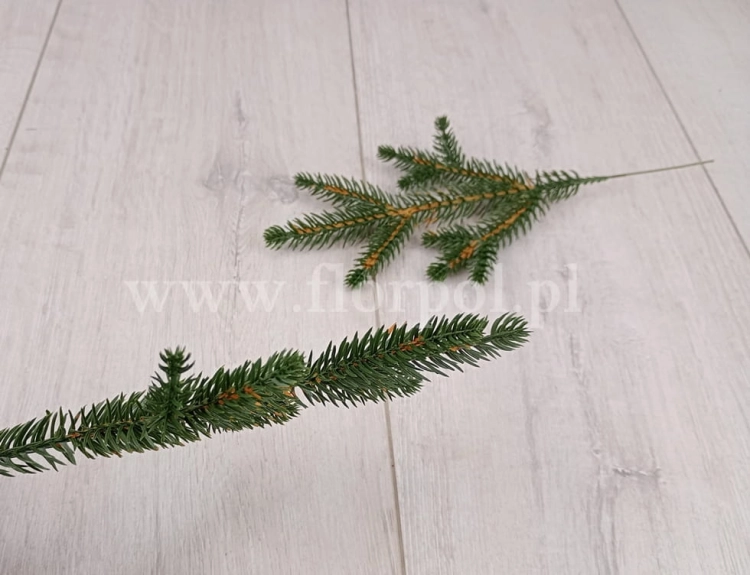 świerk_sztuczna_gałązka_6143.jpg