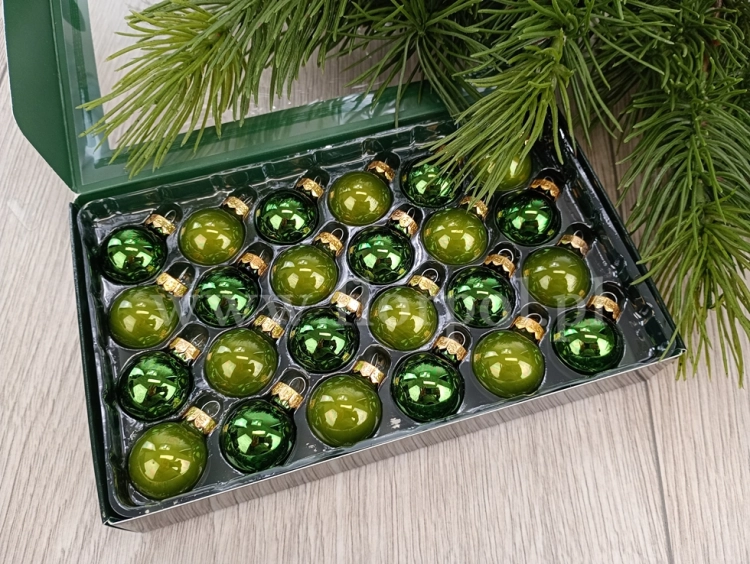 szklana bombka 10051.jpg