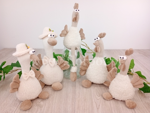 kogut pluszowy z obciążeniem, zwisające nogi 1szt ecru (WIPL-11-01358-25)