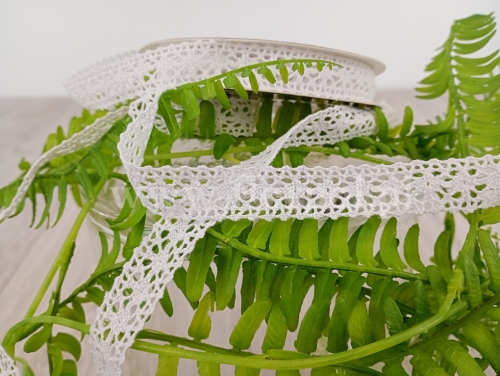 wstążka koronkowa 1,5cm 1szt biały  (FX114)