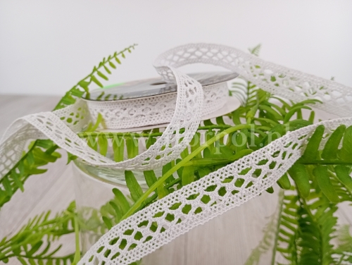 wstążka koronkowa 1,5cm 1szt biały  (FX110)