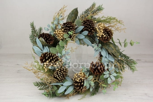 Wianek – cis, szyszki i eukaliptus 1szt zielony/złoty (KS2181)