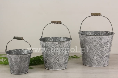 metalowe wiaderko w stokrotki – średnie 1szt biały (CAM-104-01404-22)